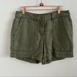 Tommy Bahama Women’s Green Tencel Casual Shorts 4